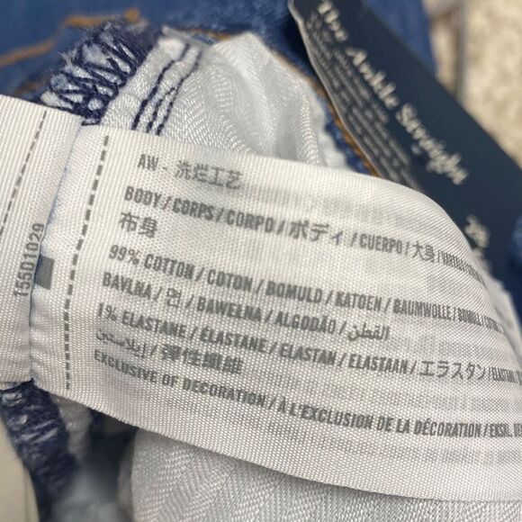 Abercrombie & Fitch The Ankle Straight Ultra High Rise Curve Love Size 6 Short - Picture 6 of 6